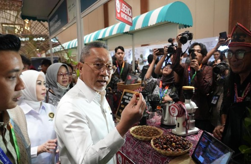 Menko Pangan Dorong Nilai Tambah Perkebunan Kopi, Coklat, hingga Lada