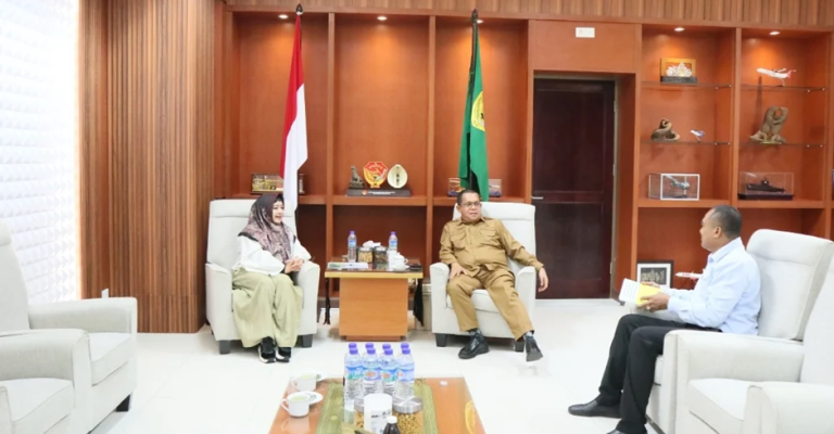 Gubernur NTT dan Dewi Aryani Bersinergi Dorong Pertanian Ramah Lingkungan dengan Pupuk Hayati