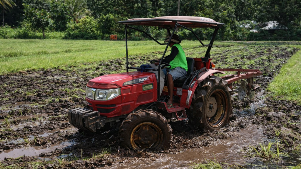 Optimalisasi Pengolahan Lahan Sawah di BBU Magepanda untuk Peningkatan Produktivitas Padi