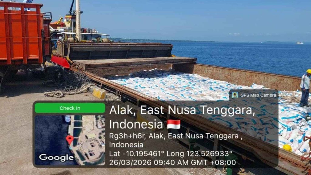 Kapal Pupuk Akhirnya Sandar di Tenau Kupang, Kadis Pertanian NTT Sampaikan Terima Kasih