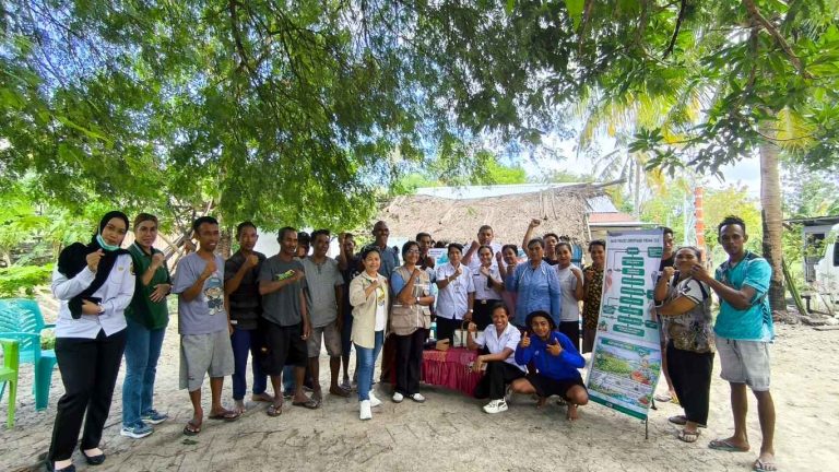 Edukasi Keamanan dan Mutu Pangan Segar bagi Kelompok Tani Mekar di Kupang Timur