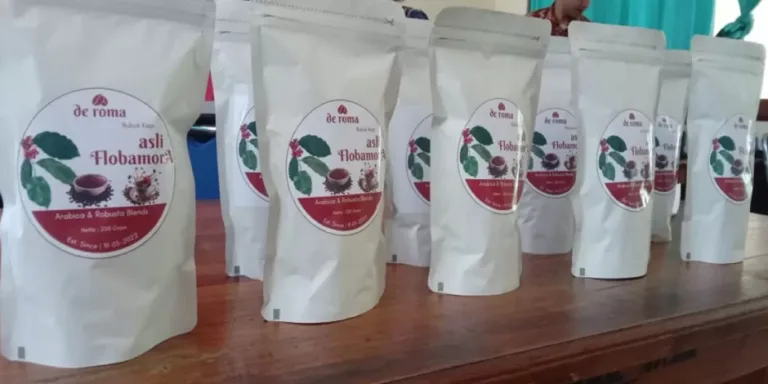 Dukung OVOP dan Tingkatkan PAD, Dinas Pertanian NTT Mulai Pasarkan Kopi De Roma Produk Asli Kebun Dinas