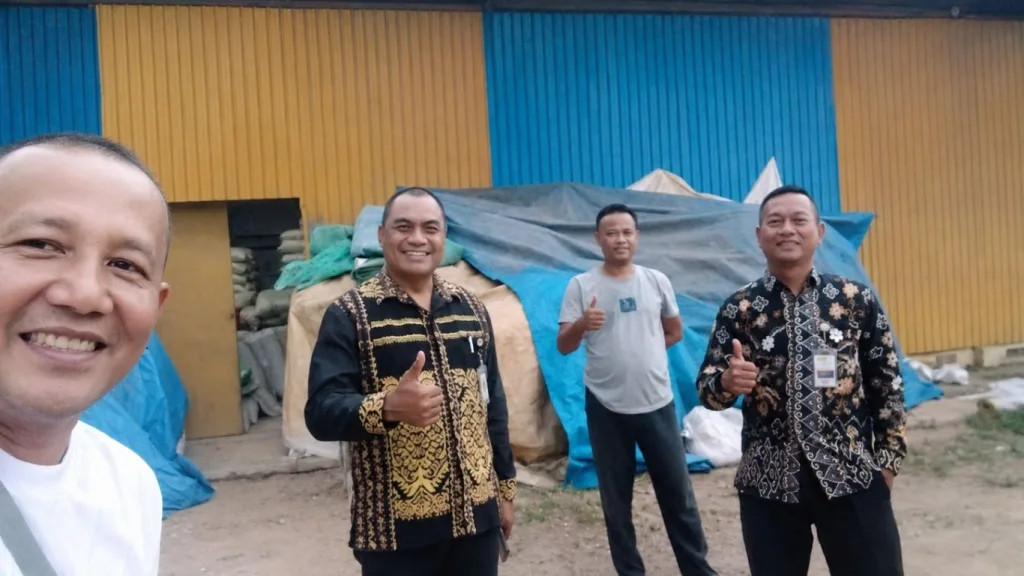 Kepala Dinas Pertanian NTT Tinjau Gudang Benih Padi PT KIR di Labuan Bajo