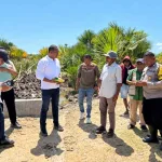 Distankp NTT Serahkan Benih Hortikultura kepada Kelompok Tani Nazaret di Tuafanu