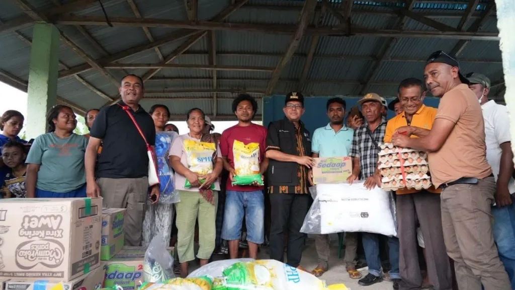 Kebijakan Kemanusiaan Gubernur NTT, Melki Laka Lena Hadirkan Kepastian Bagi Warga Terdampak Gempa Flores