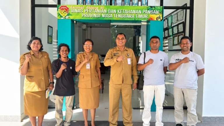 Distankp NTT Bahas Dukungan Alsintan HKTI Bersama NTT Manis dan Pemerintah Desa