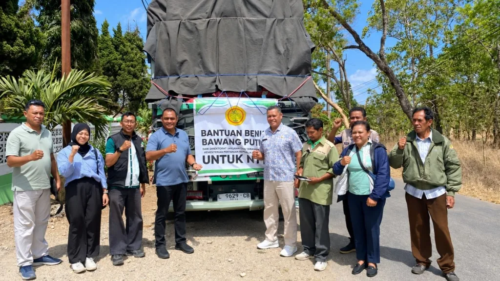 Perkuat Pengembangan Bawang Putih di TTS, Kadis Pertanian NTT Tinjau Kesiapan Benih